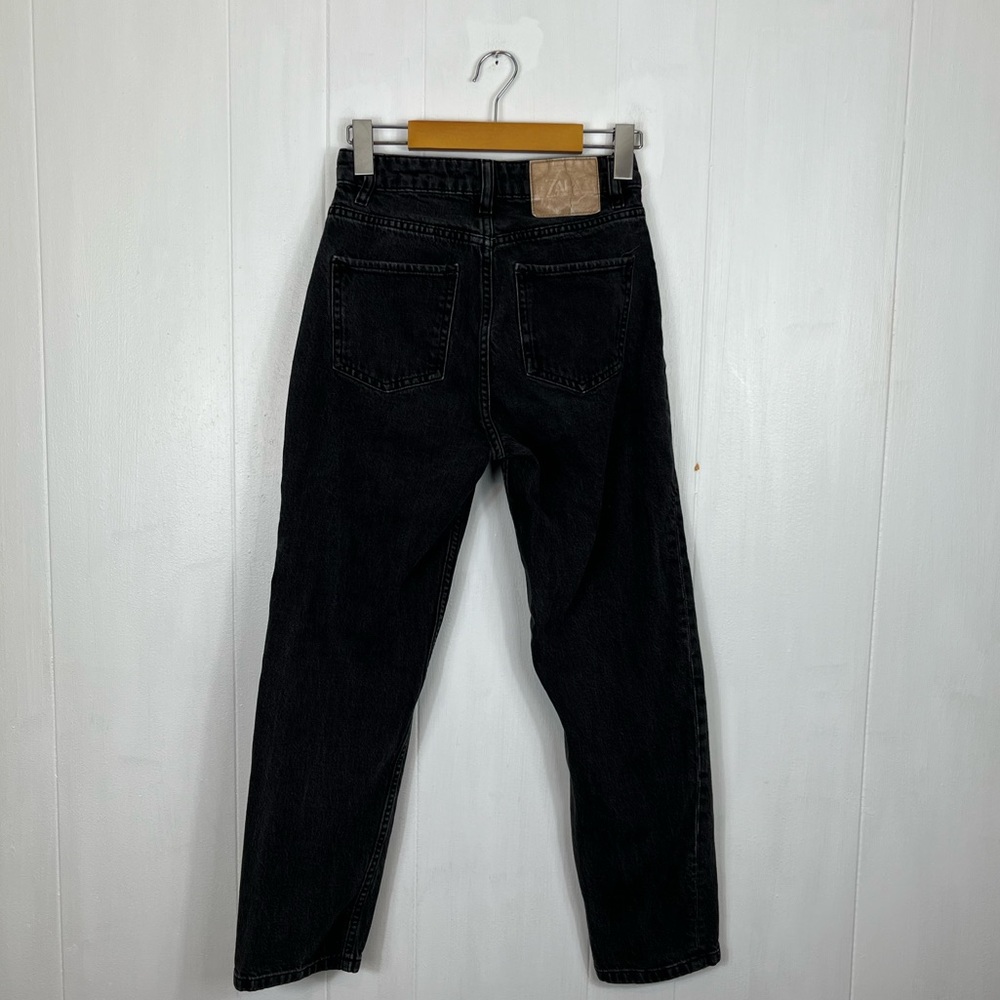 Zara High Rise Mom Jeans Sz 2 - Picture 9 of 11